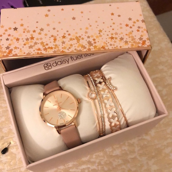 Watches and 4 bracelets main image 4
